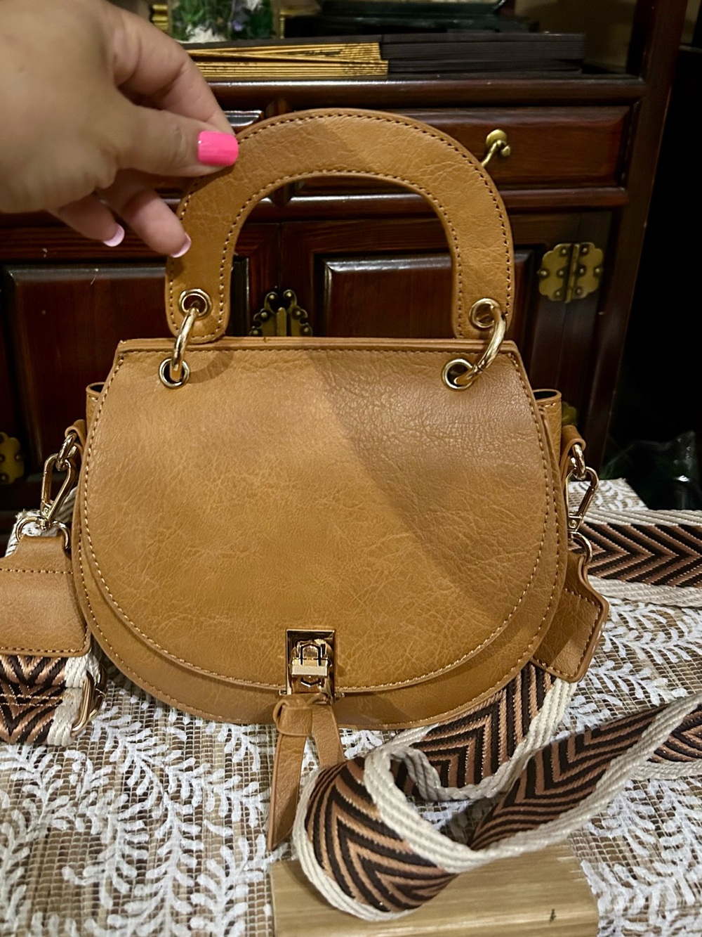 Women’s Tan Saddle Crossbody Bag with Adjustable Strap
